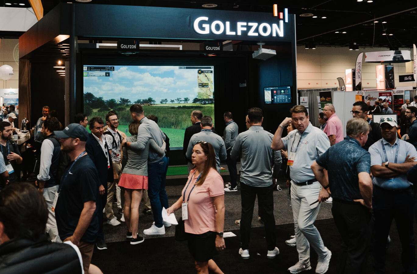 mobile golf simulator at trade show in Central New York